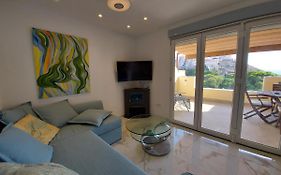 NIDO DEL AMOR deluxe 1a linéa Terraza Indoorpool Wifi Aire Netflix 10 metros a Cala del Pino